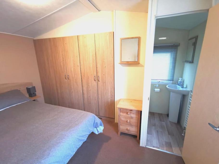 Charming Static Caravan Доліш Екстер'єр фото