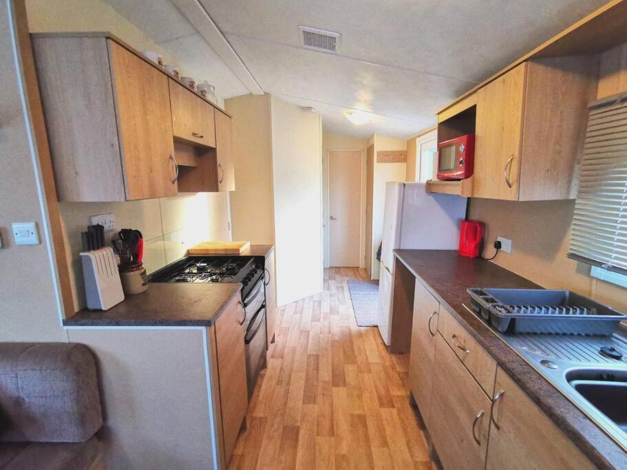 Charming Static Caravan Доліш Екстер'єр фото